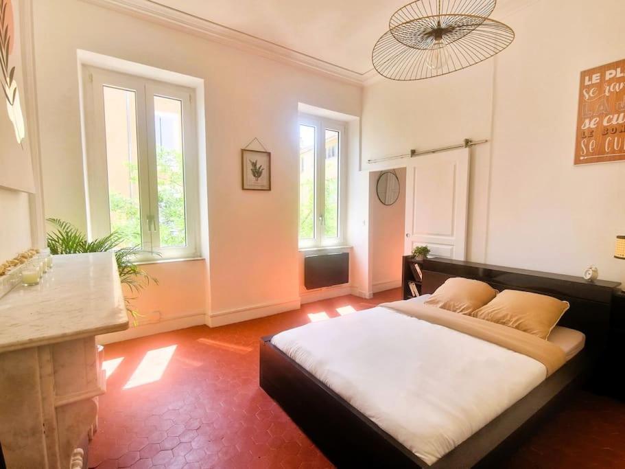 Appartement Centre Ville Les Halles - Grands Buffets 纳博讷 外观 照片